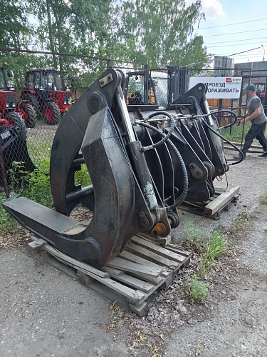 Лесной захват для погрузчика SHANTUI SL50W-2 (2600mm) Лесной захват для погрузчика SHANTUI SL50W-2 (2600mm)
